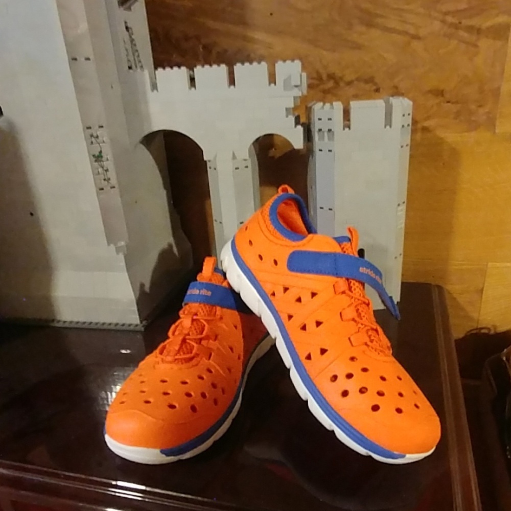 Water shoes